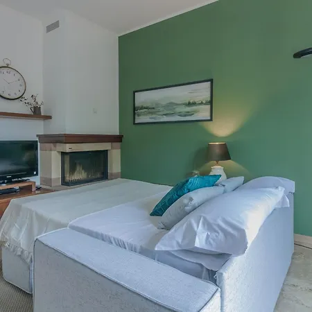 Casa Breggia Apartment *