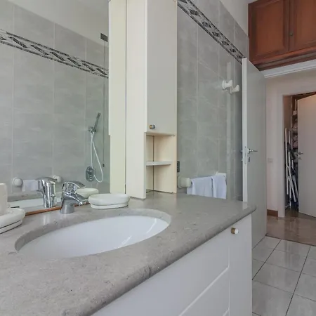 Casa Breggia Apartment *